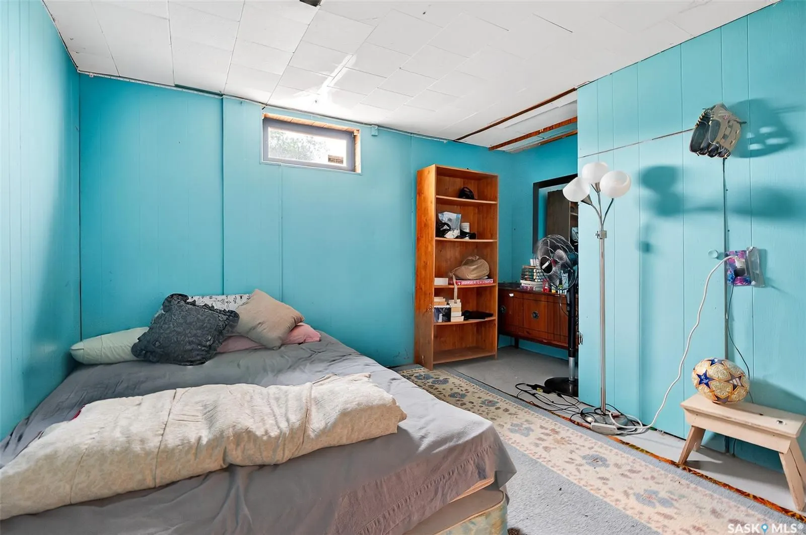 1303 Athabasca STREET W