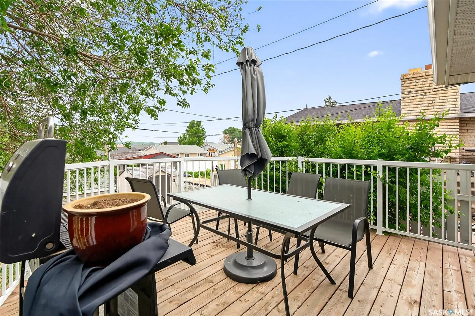 1303 Athabasca STREET W