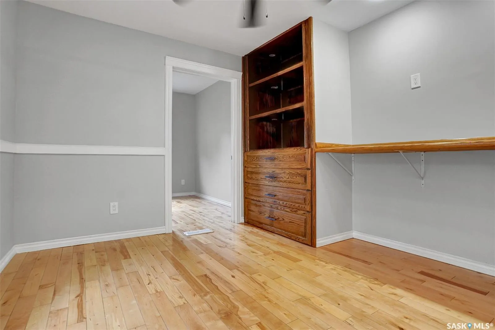 1143 Wascana STREET