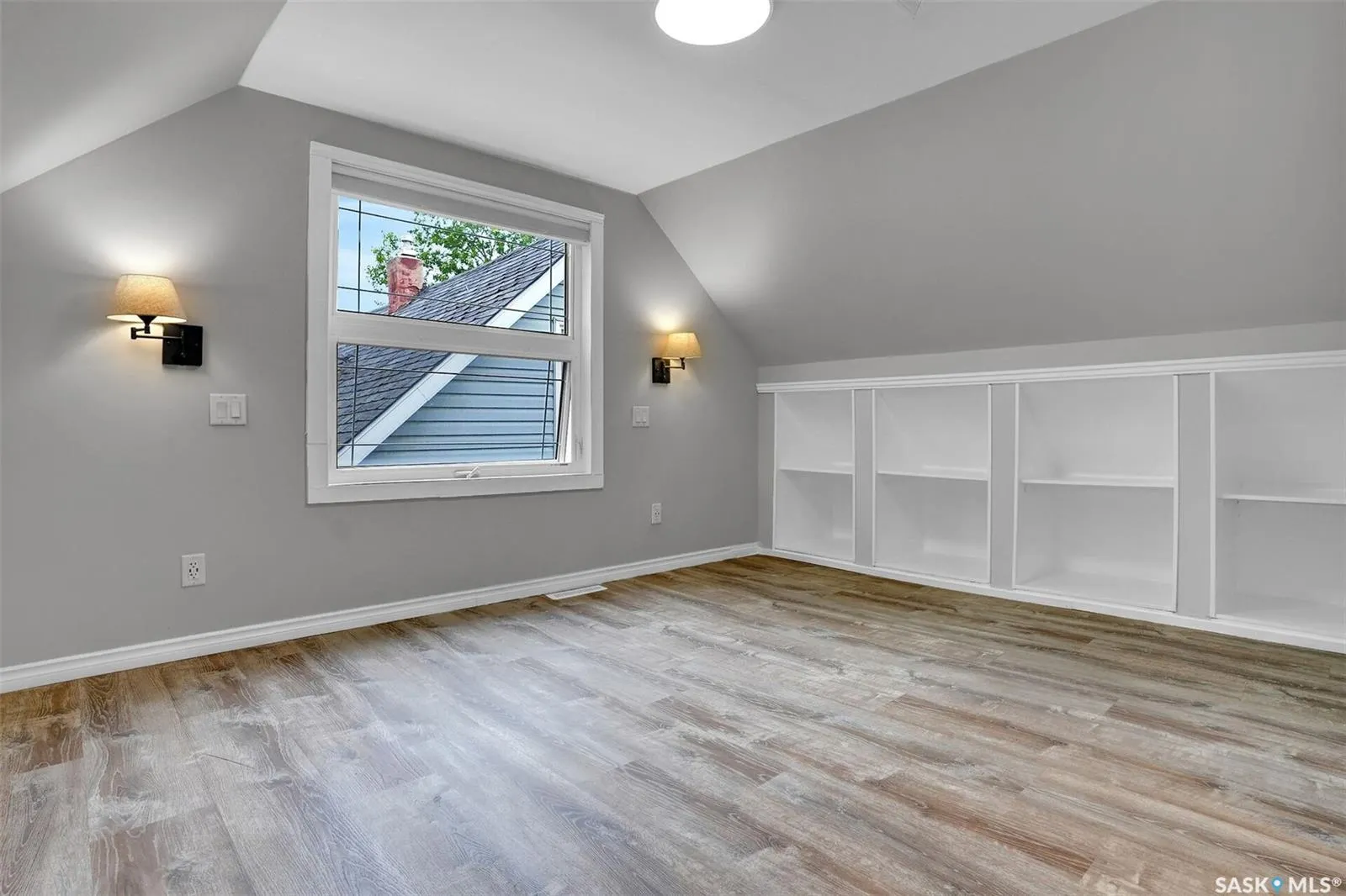 1143 Wascana STREET