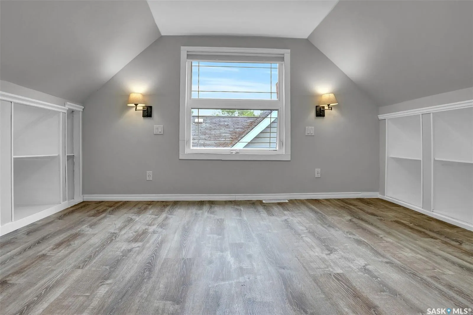 1143 Wascana STREET