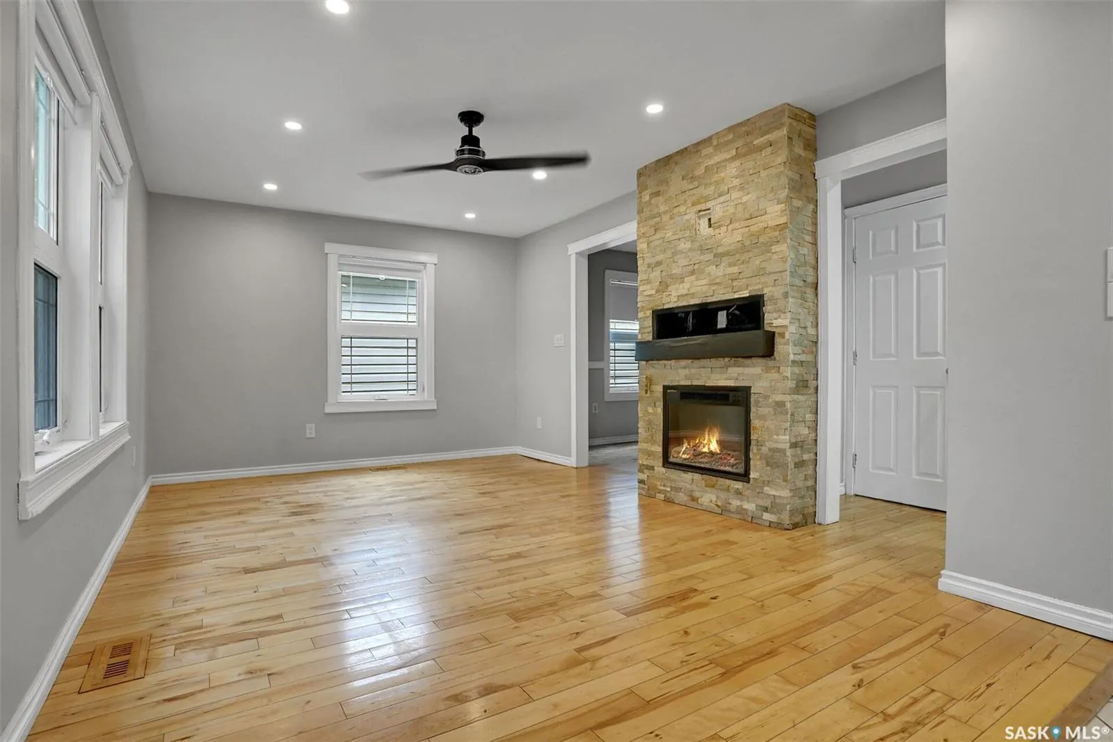 1143 Wascana STREET