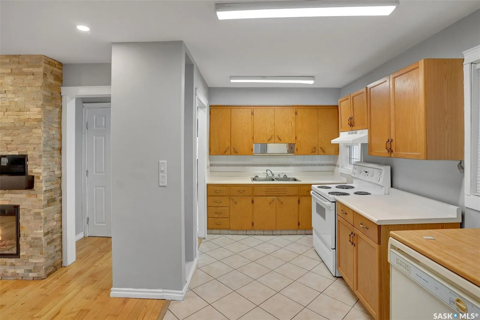 1143 Wascana STREET