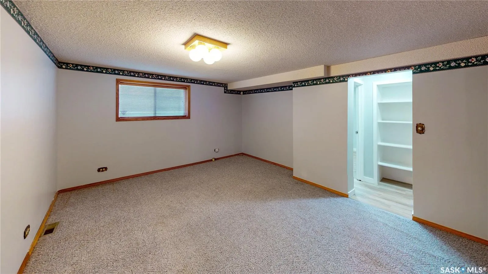 227 Hanley CRESCENT