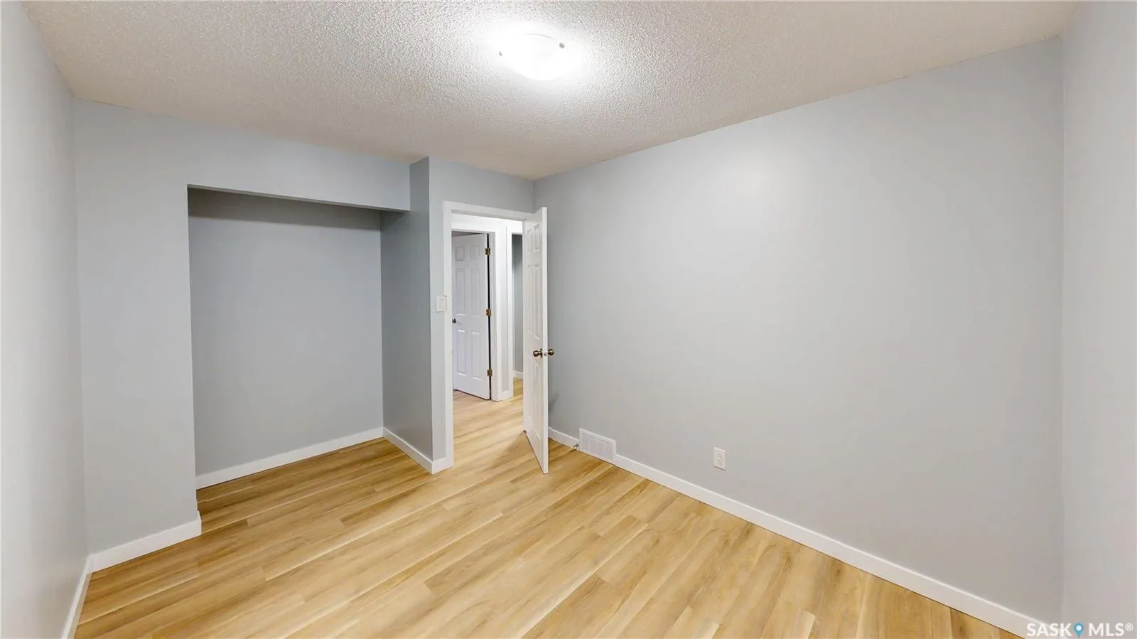 227 Hanley CRESCENT
