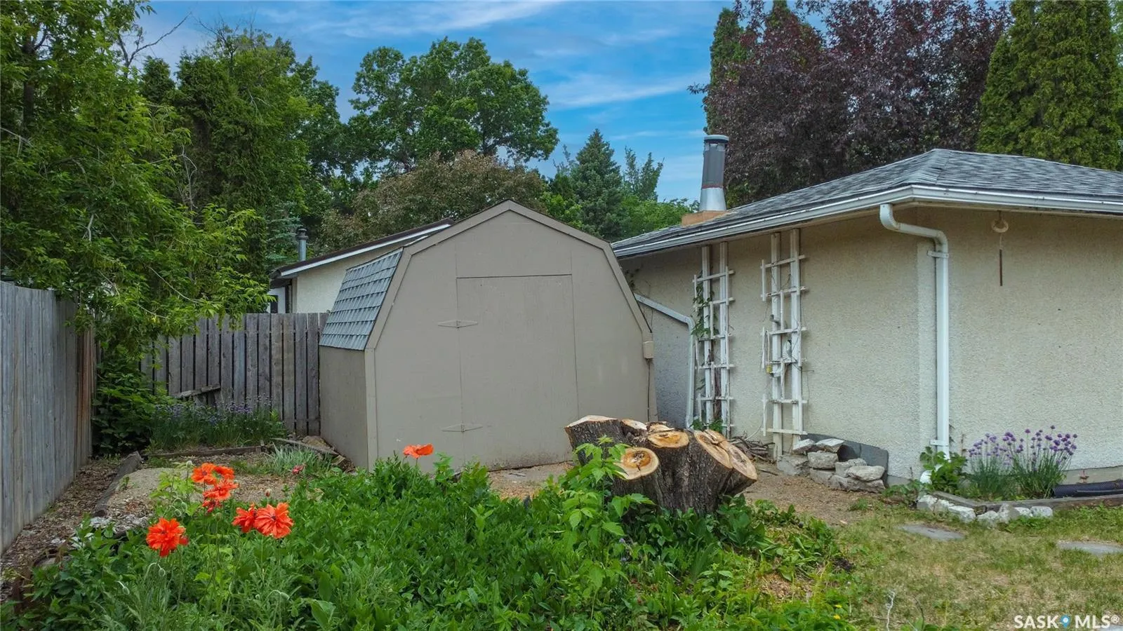 227 Hanley CRESCENT