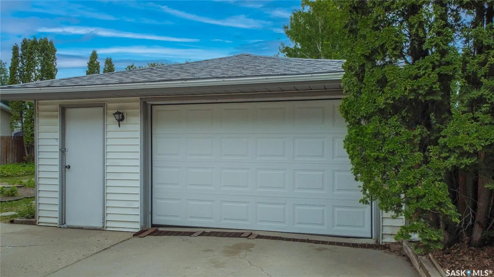 227 Hanley CRESCENT