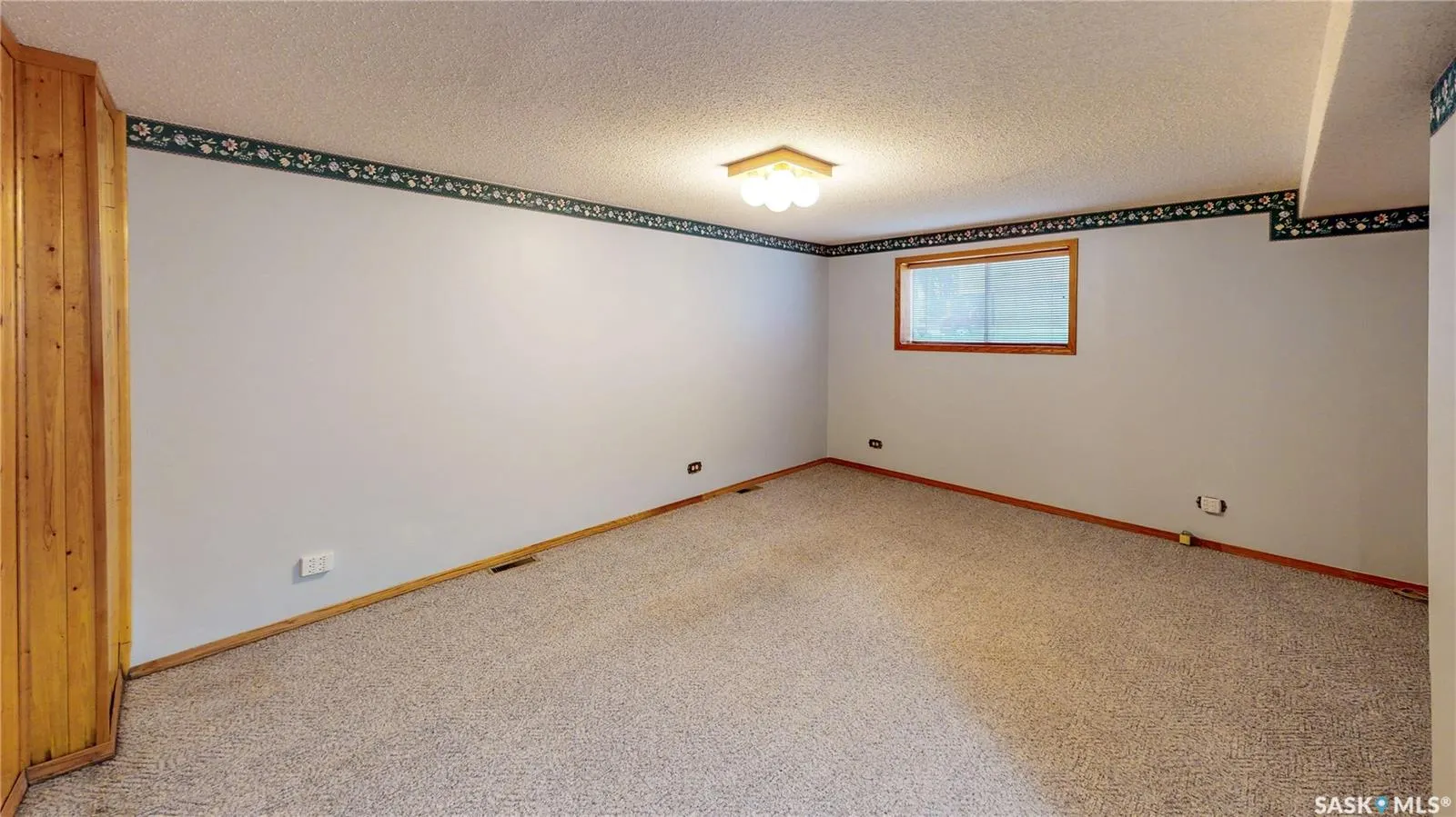 227 Hanley CRESCENT
