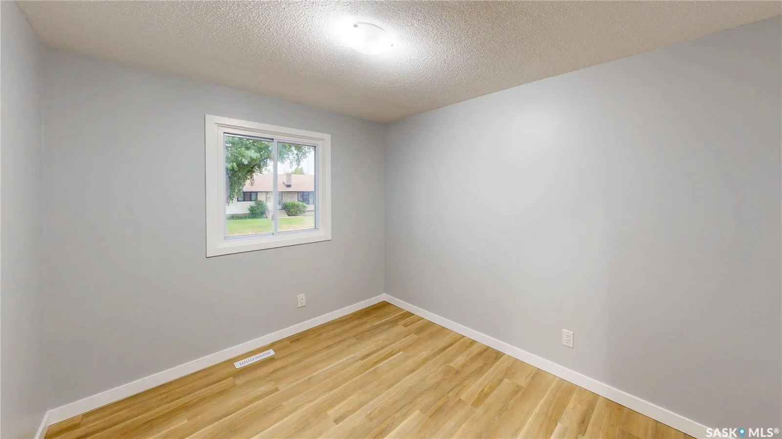 227 Hanley CRESCENT