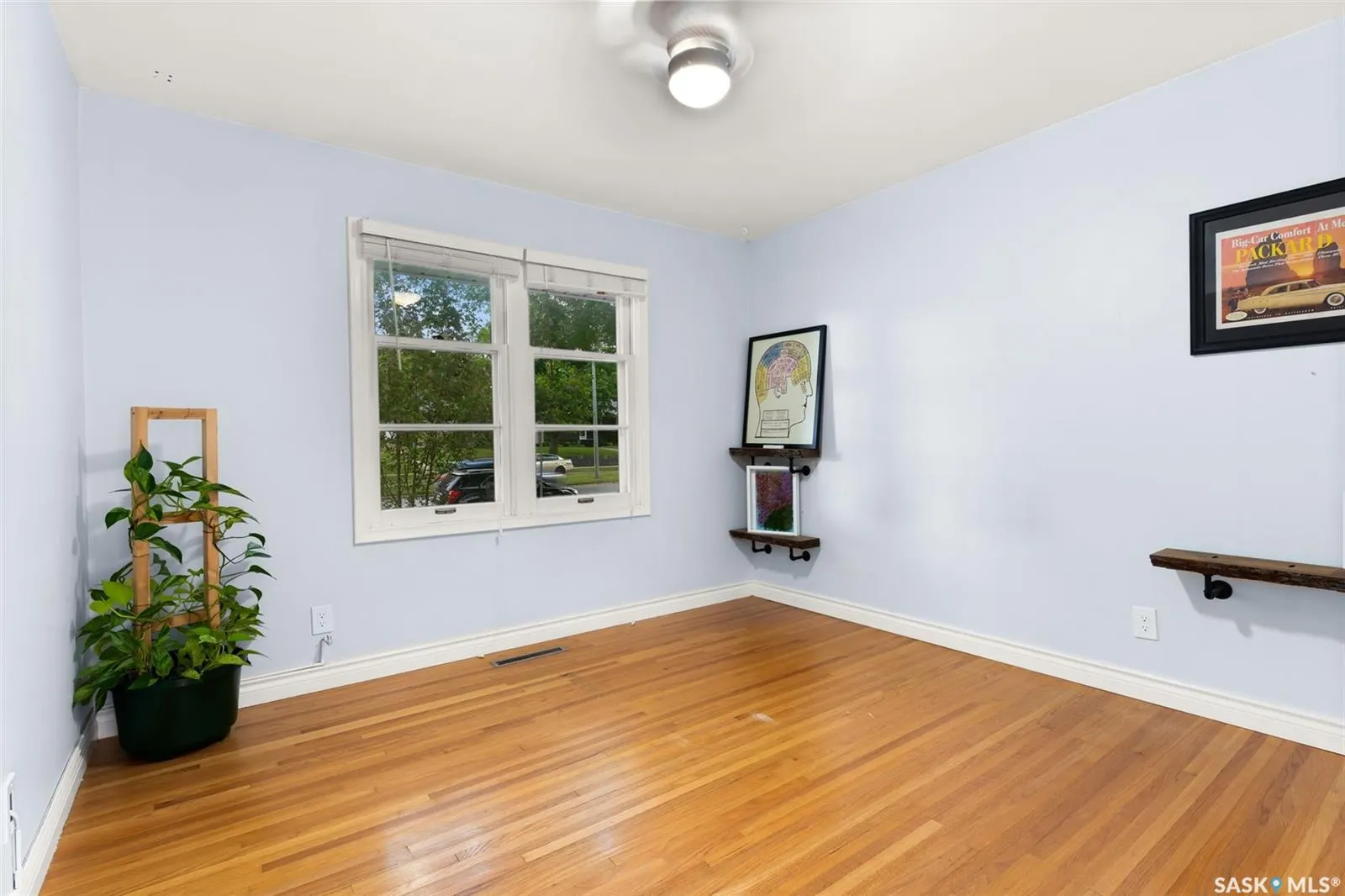 623 BROADWAY AVENUE E