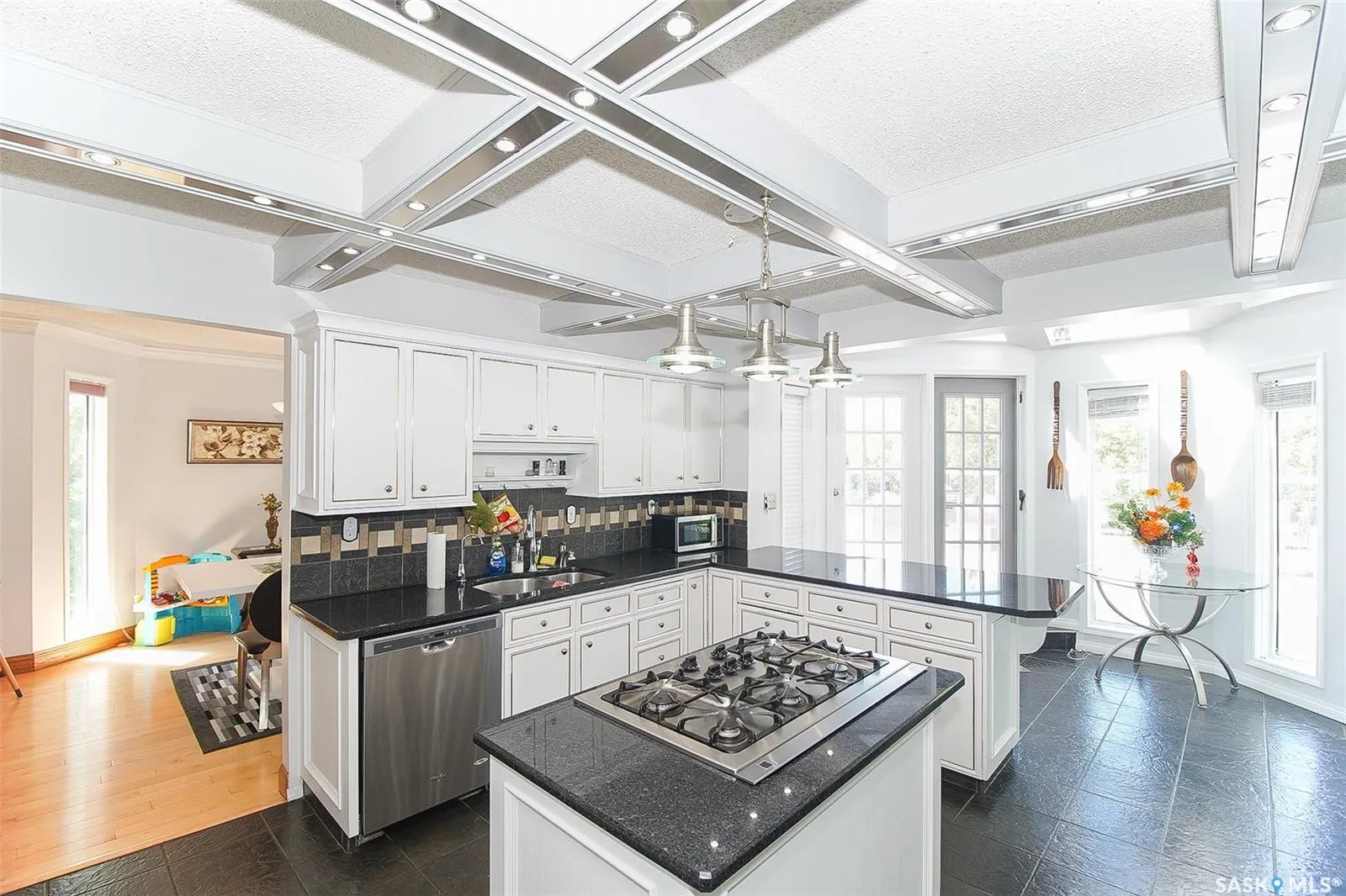 10 Meadow BAY
