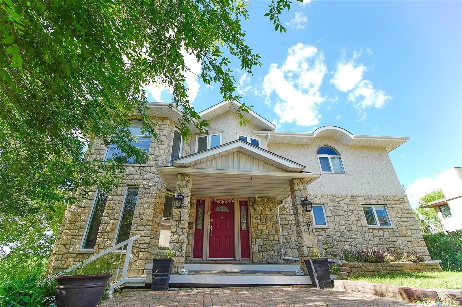 10 Meadow BAY