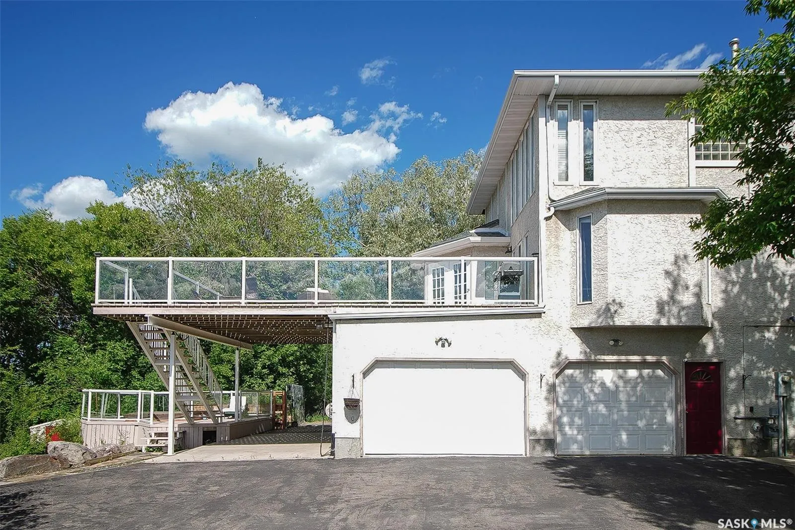 10 Meadow BAY