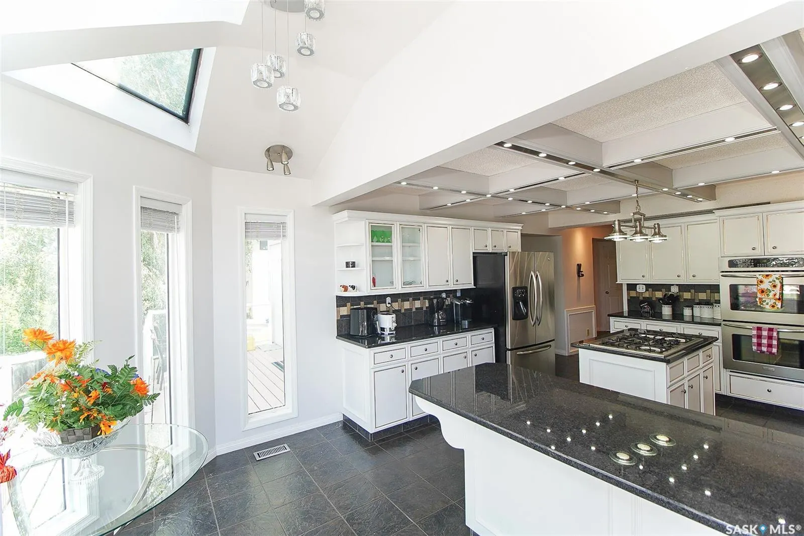 10 Meadow BAY