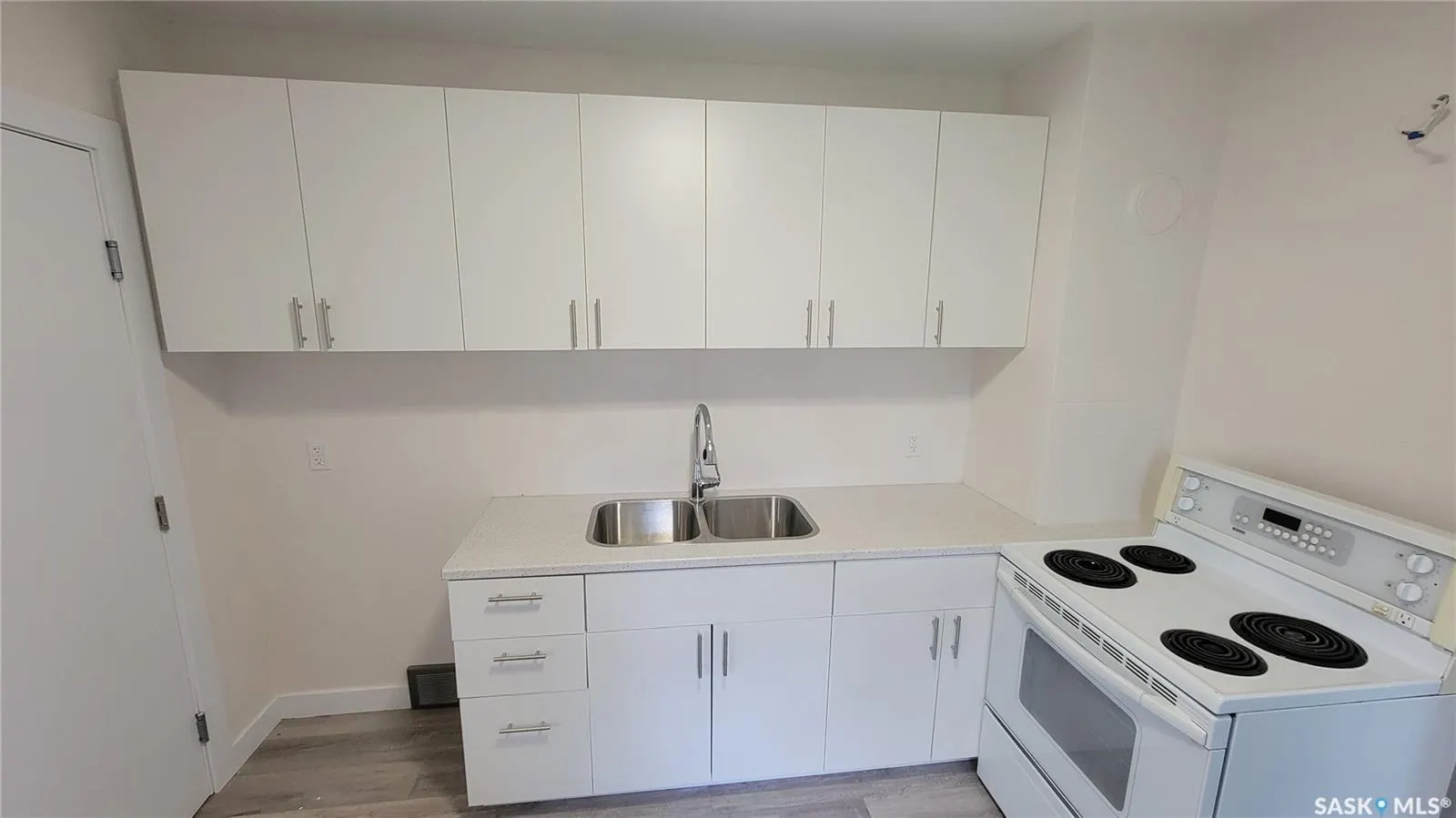 1824 Winnipeg STREET, #A&B