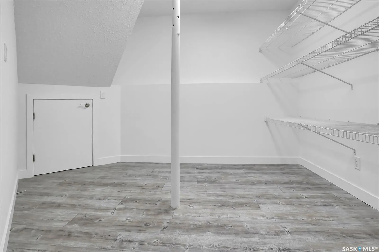 5006 Wascana Vista COURT