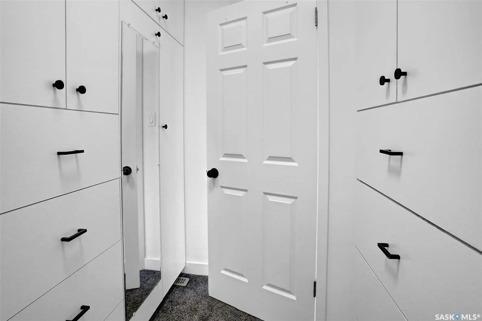 5006 Wascana Vista COURT
