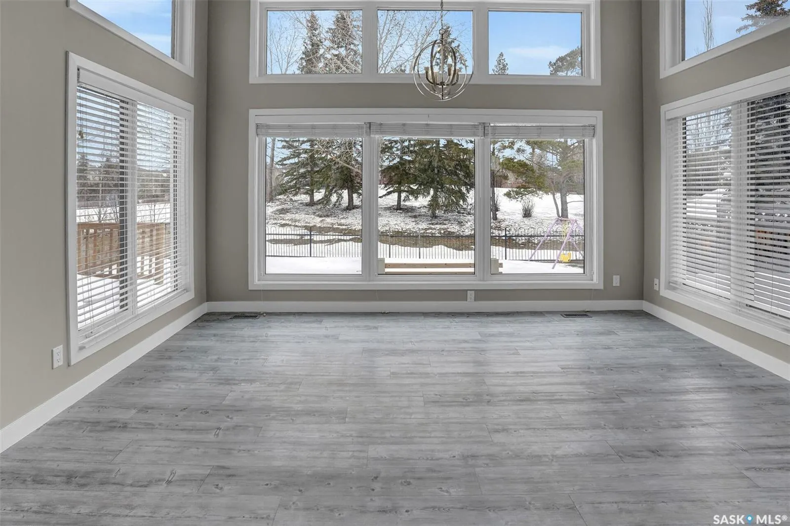 5006 Wascana Vista COURT