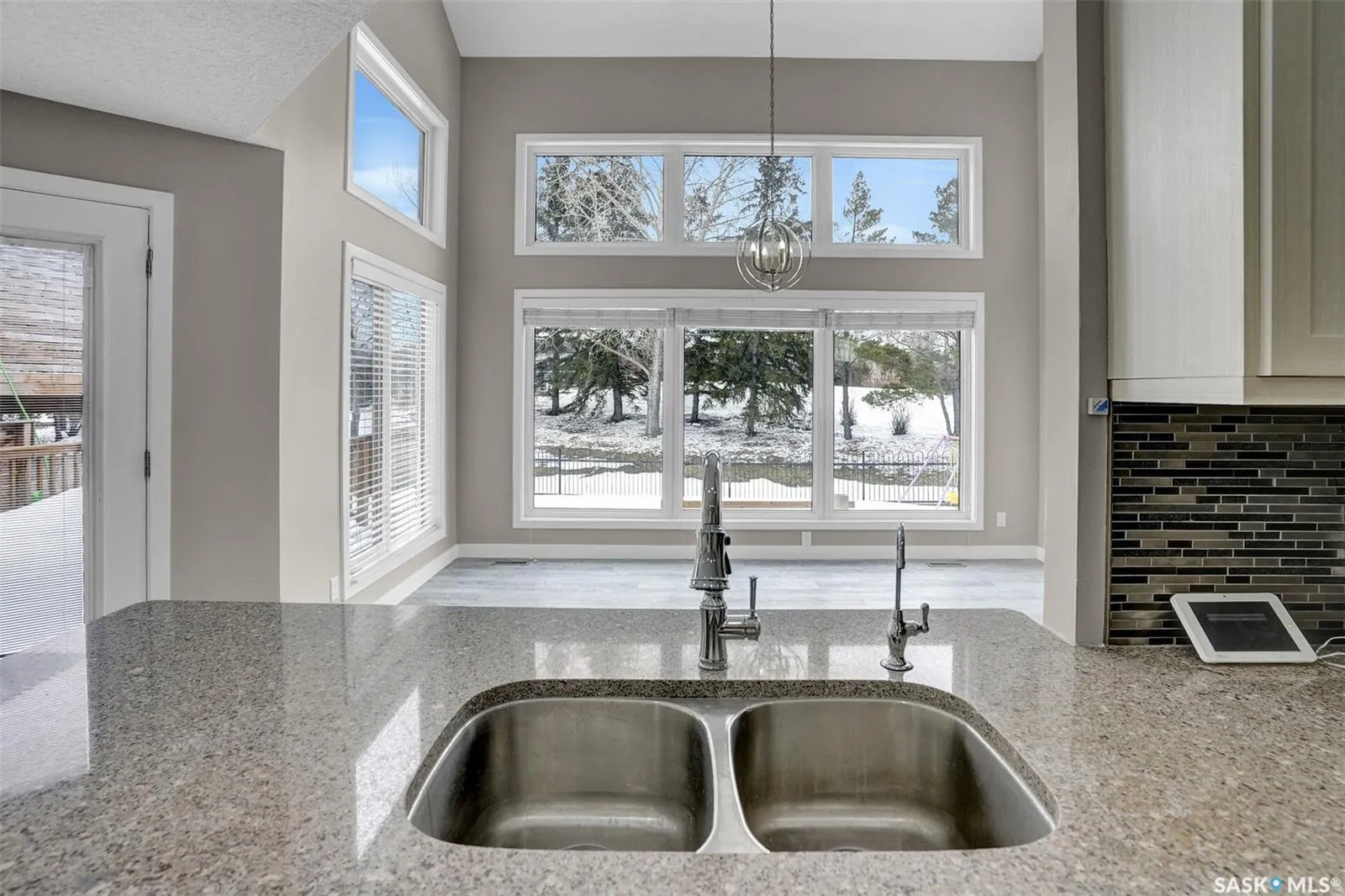 5006 Wascana Vista COURT