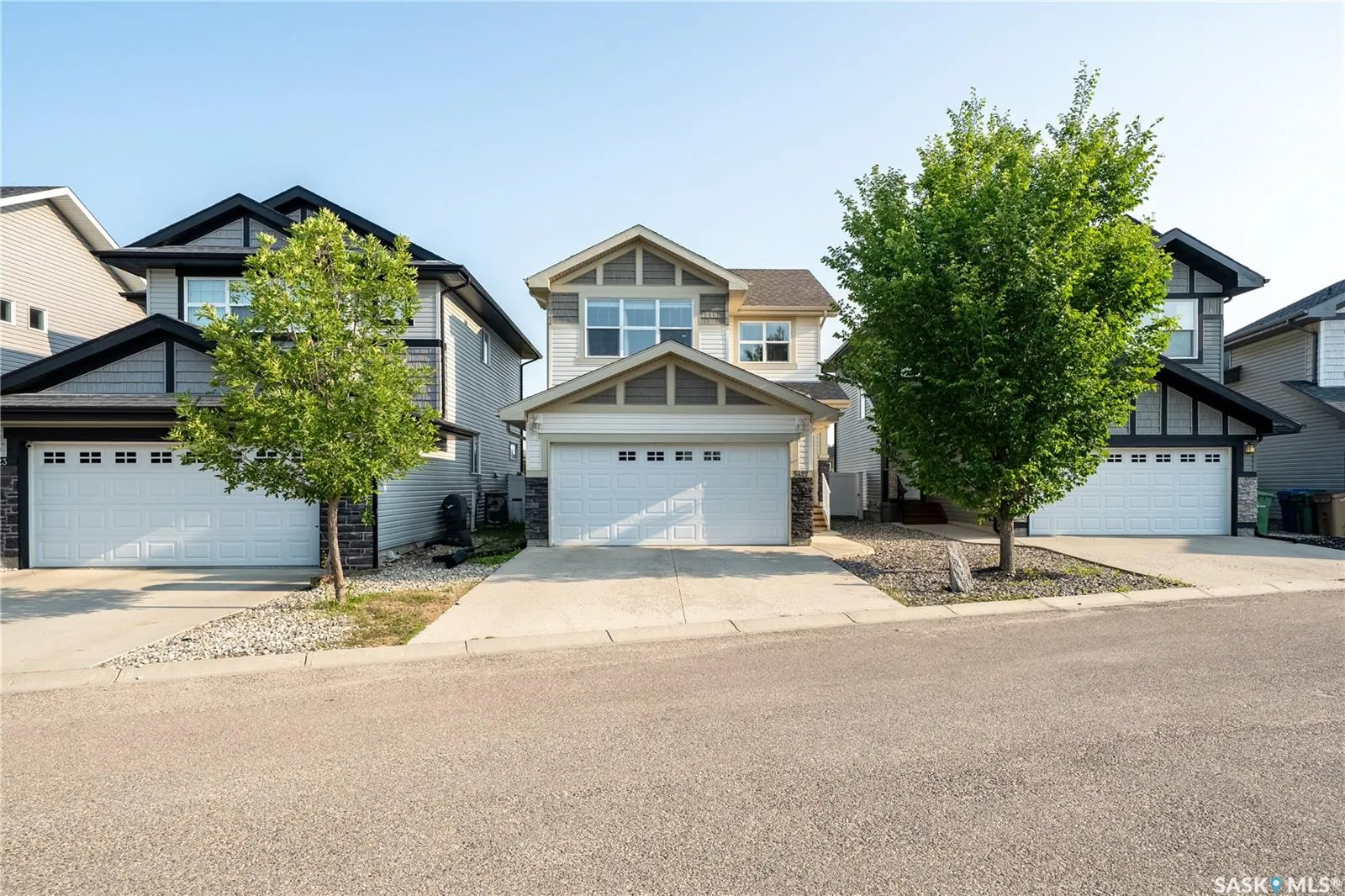 5427 Universal CRESCENT