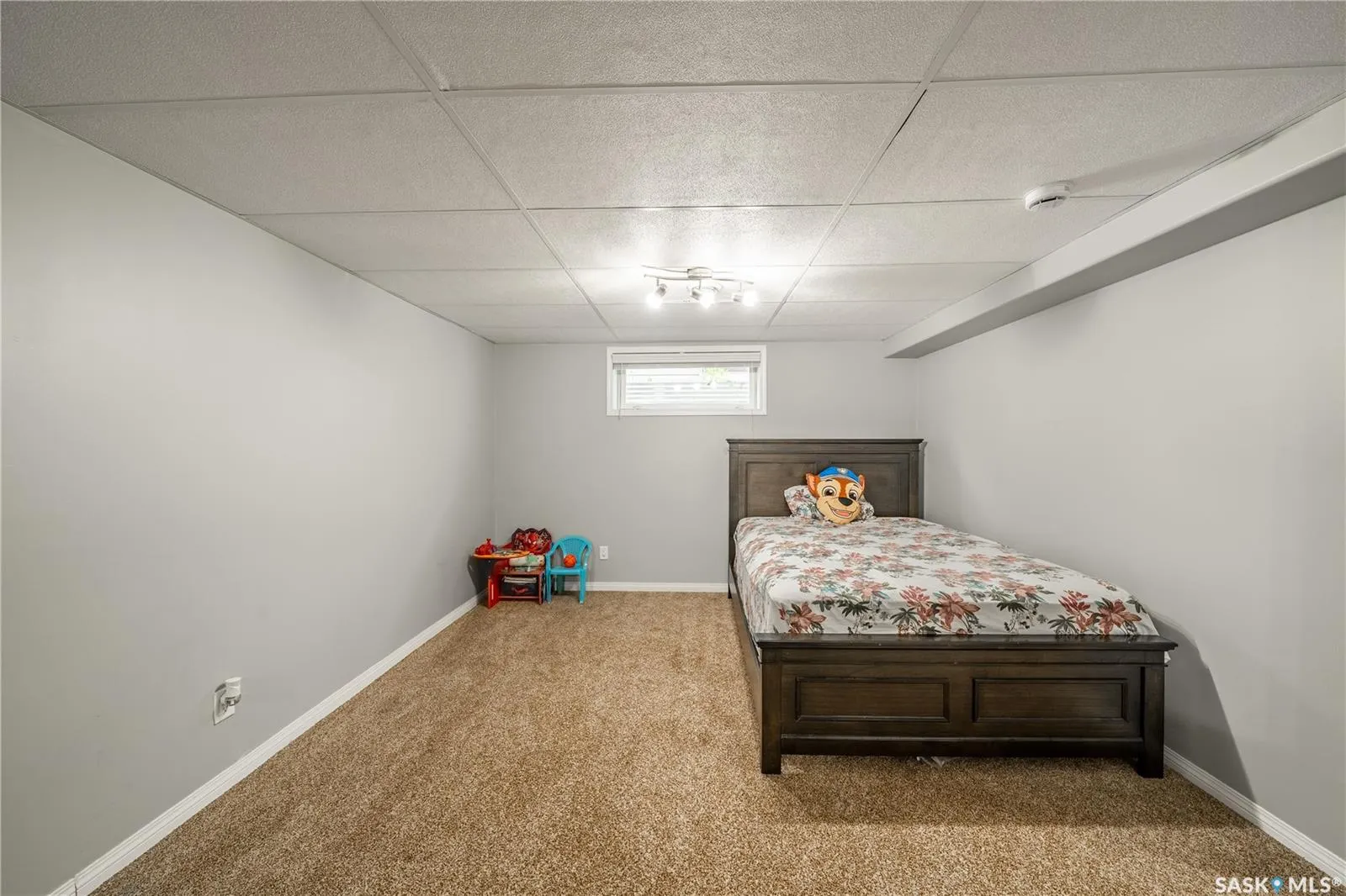5427 Universal CRESCENT