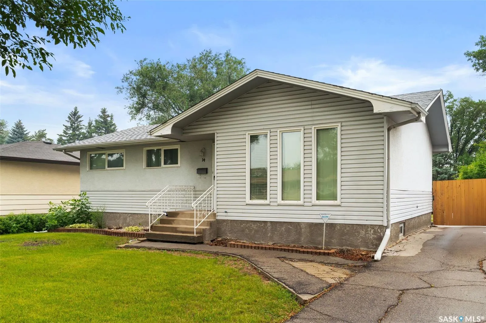 14 HAMMOND ROAD