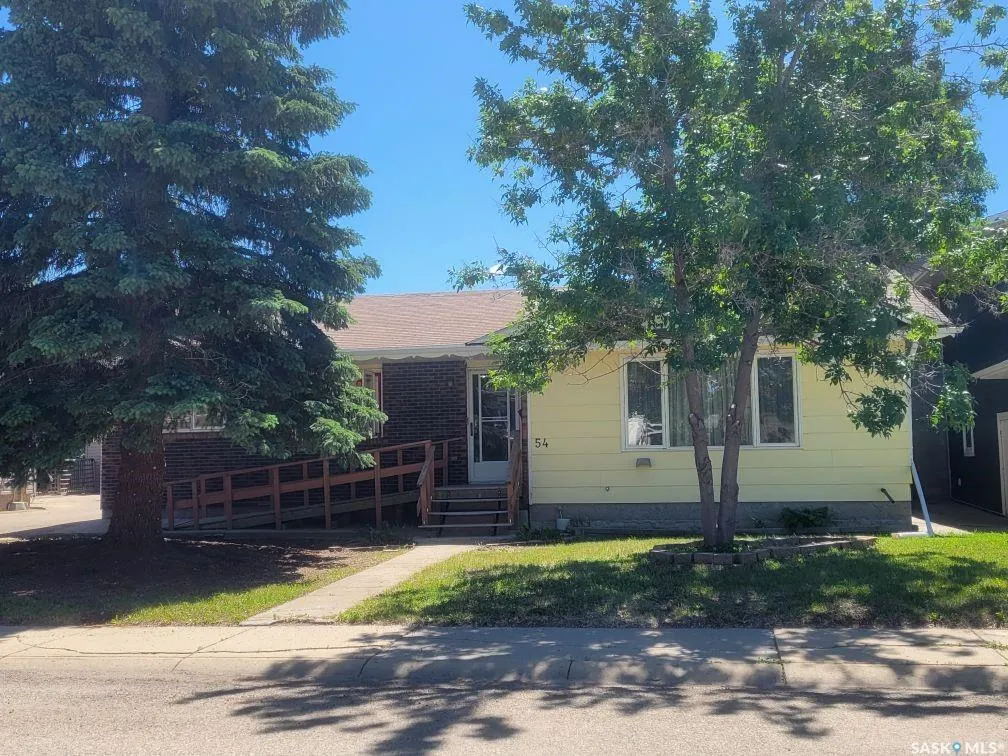 54 Buttercup CRESCENT NW