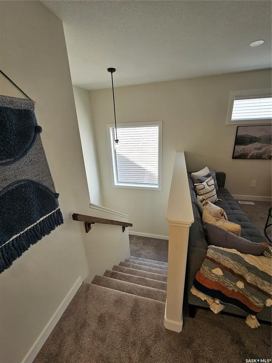 3184 Favel DRIVE