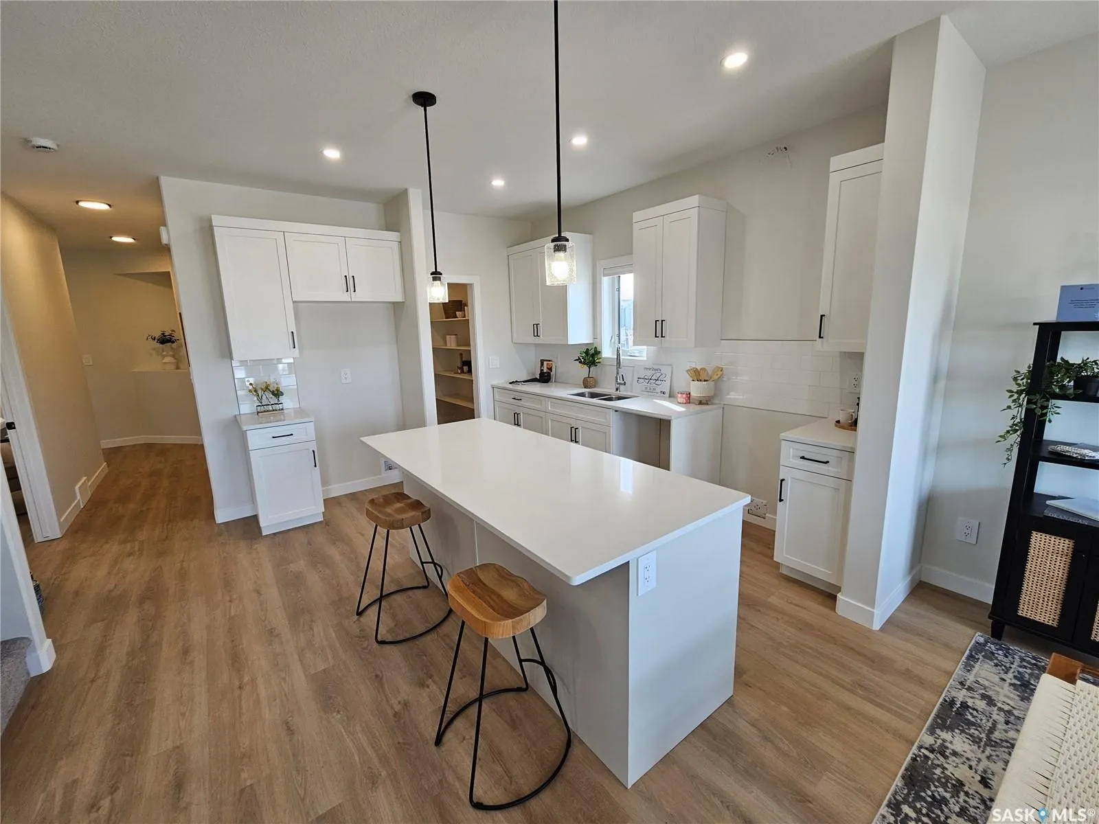 3184 Favel DRIVE