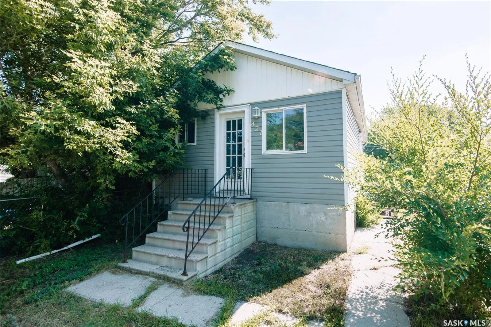 421 Alexandra STREET