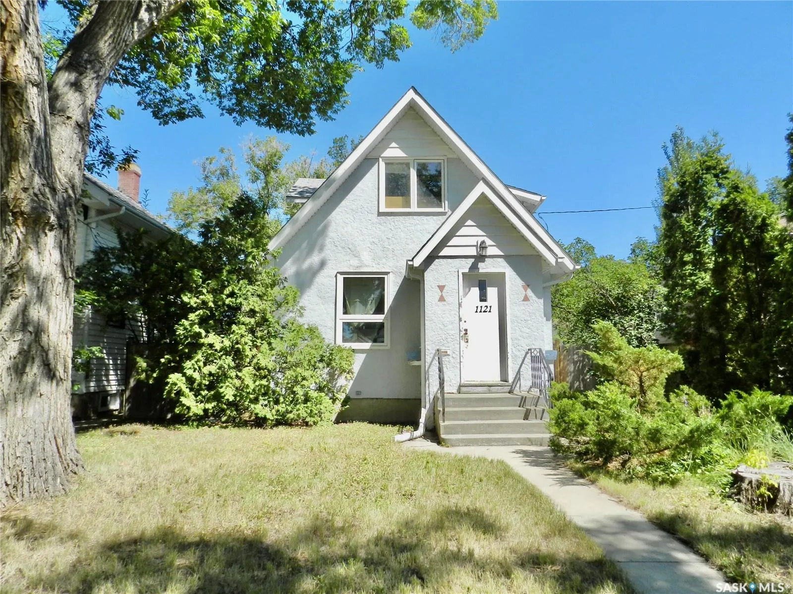 1121 6th AVENUE NW
