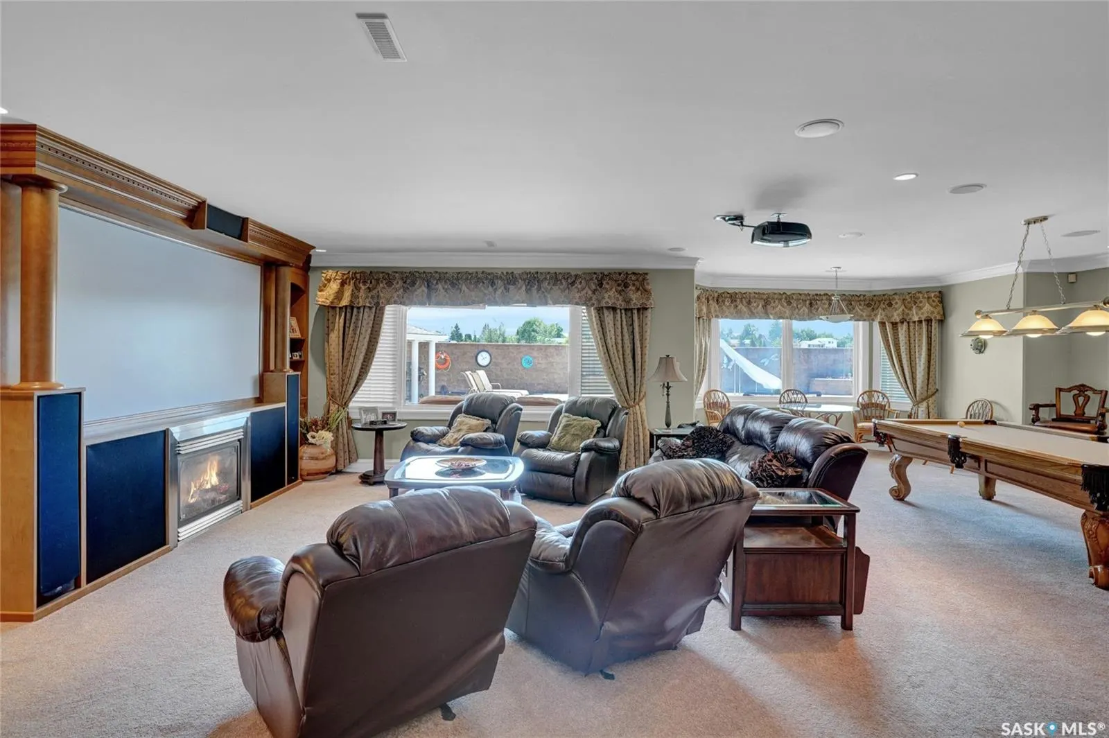 1453 Normandy DRIVE