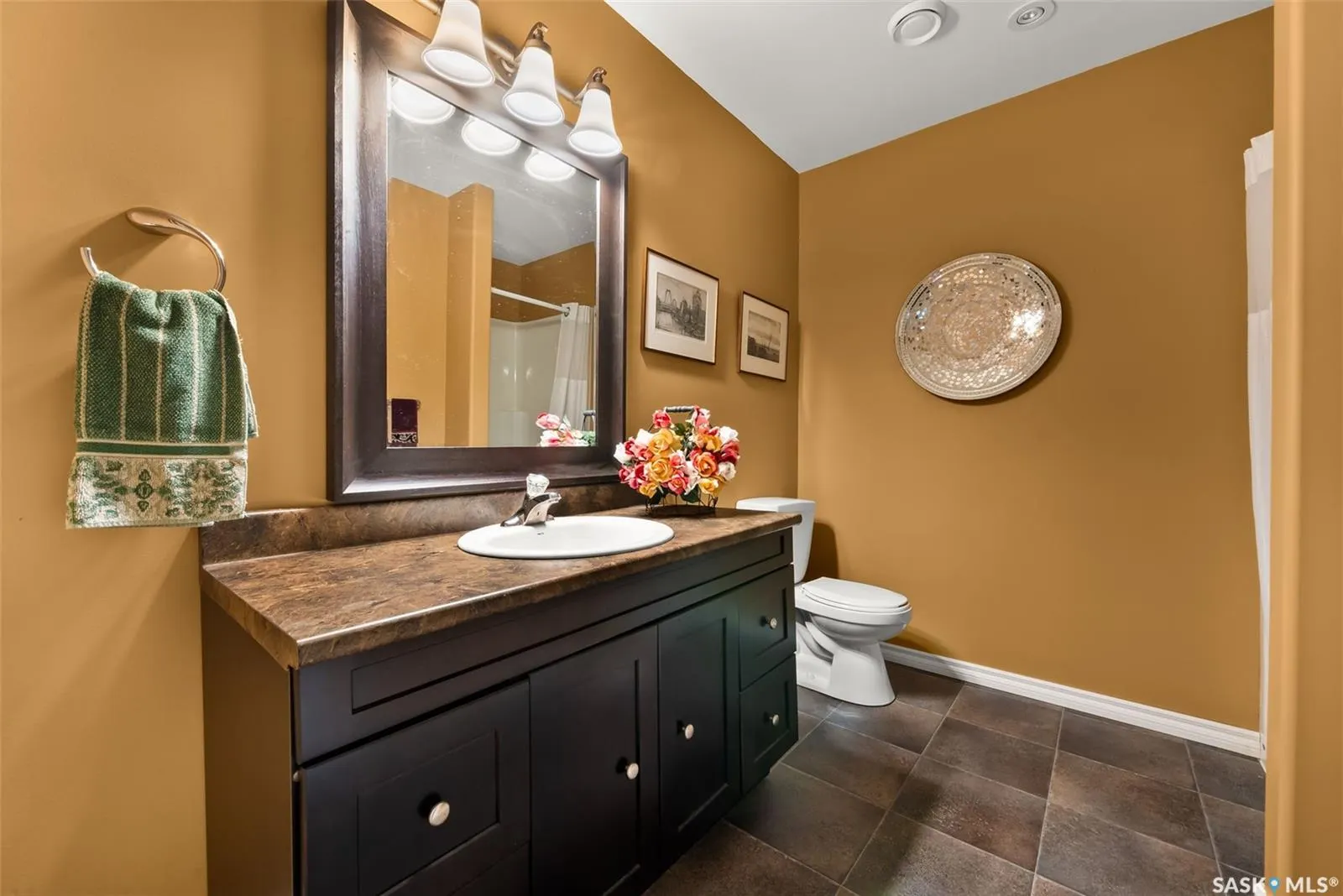 6263 Wascana Court CRESCENT