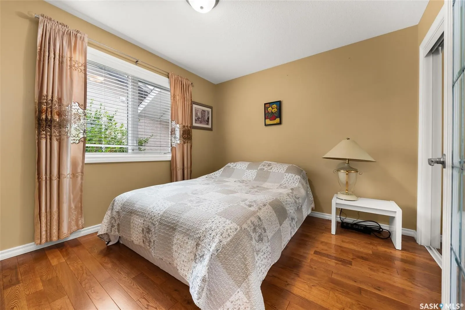 6263 Wascana Court CRESCENT