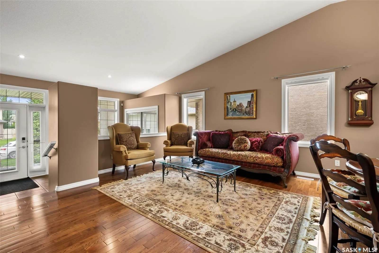 6263 Wascana Court CRESCENT