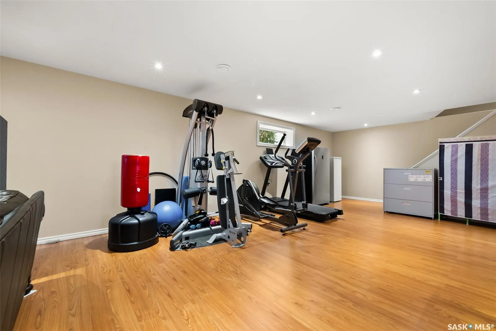 6263 Wascana Court CRESCENT