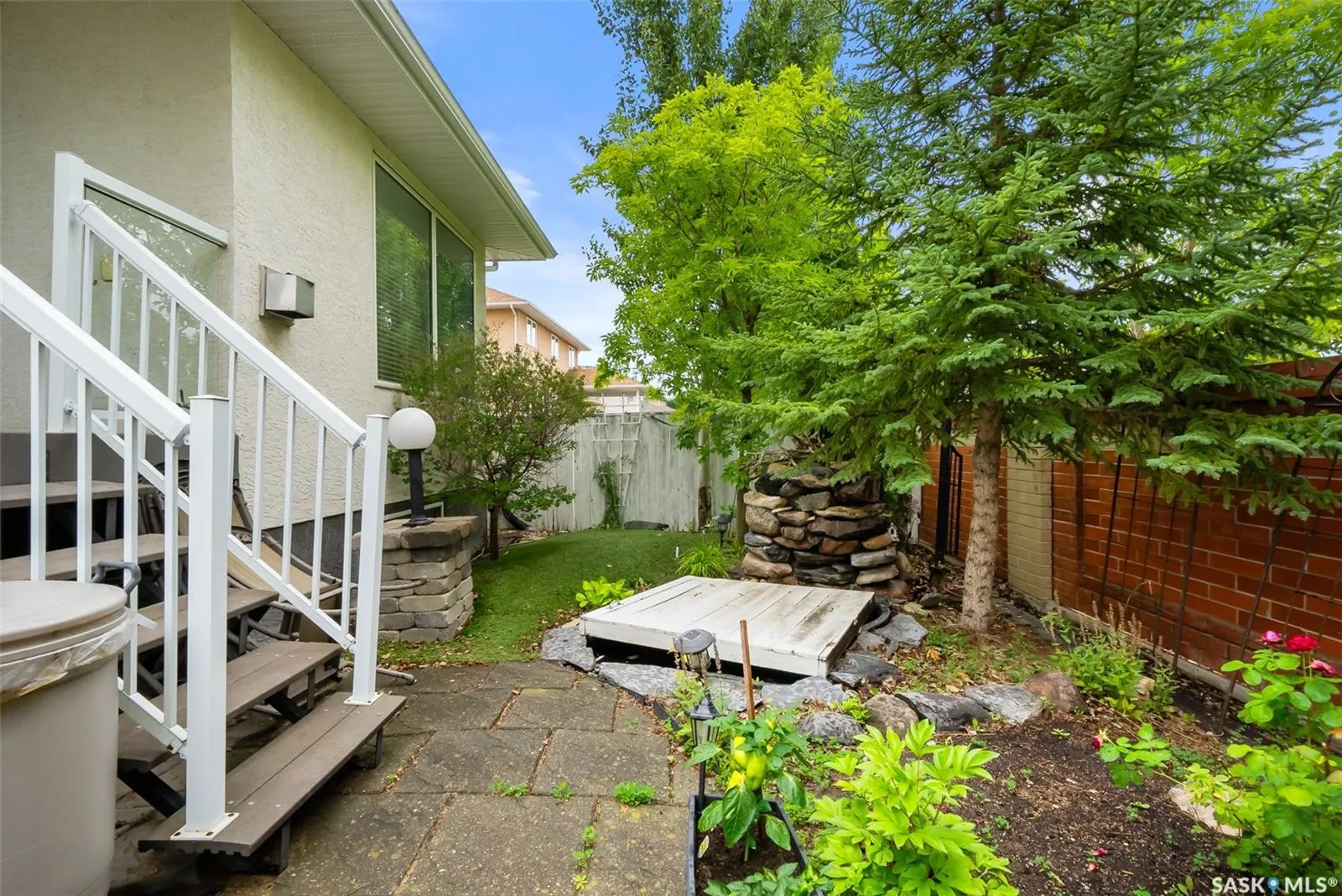 6263 Wascana Court CRESCENT