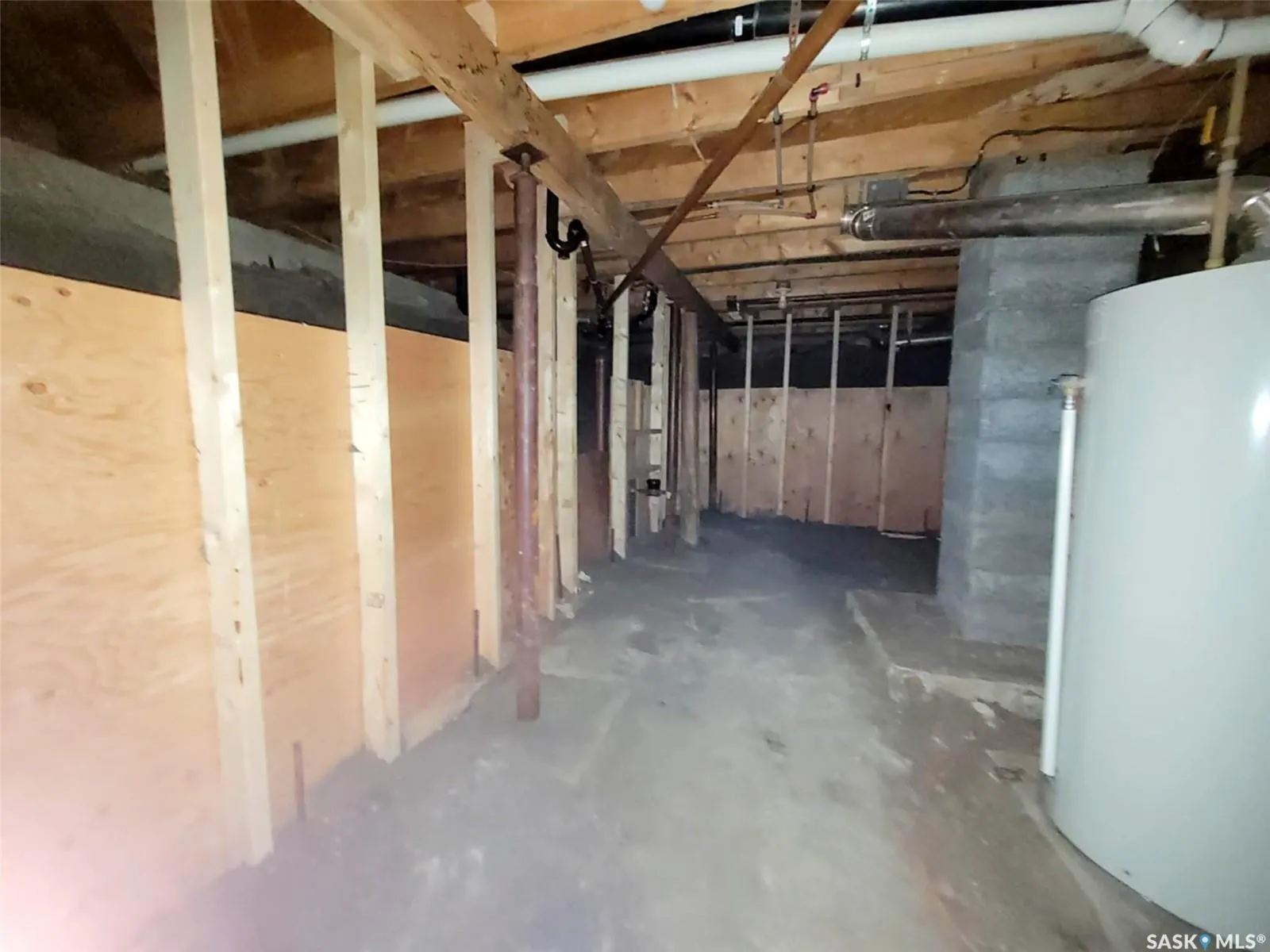 1012 Lillooet STREET W