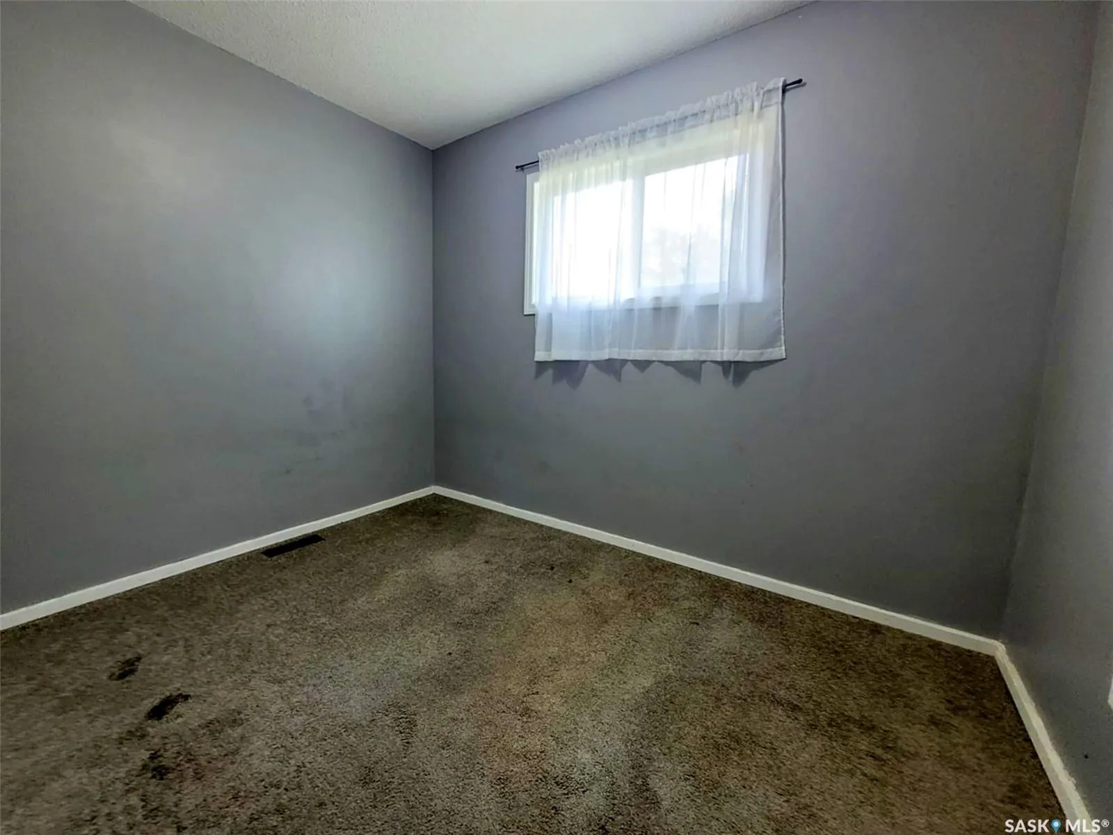 1012 Lillooet STREET W