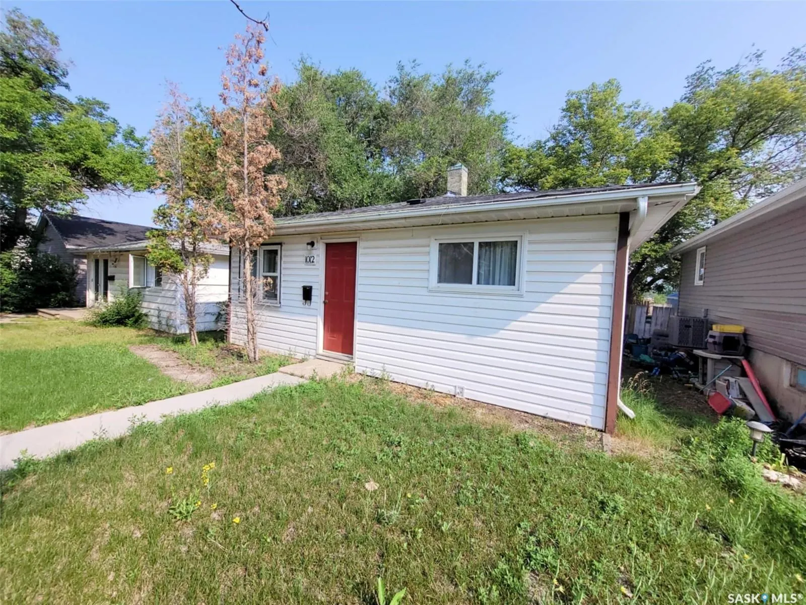 1012 Lillooet STREET W