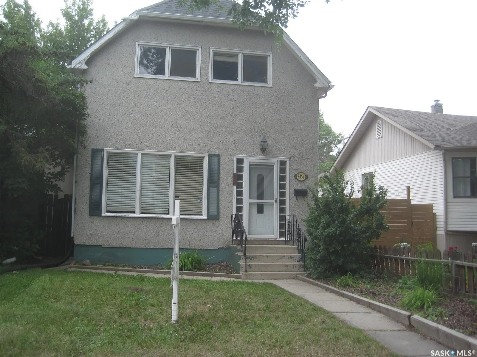2452 Wallace STREET