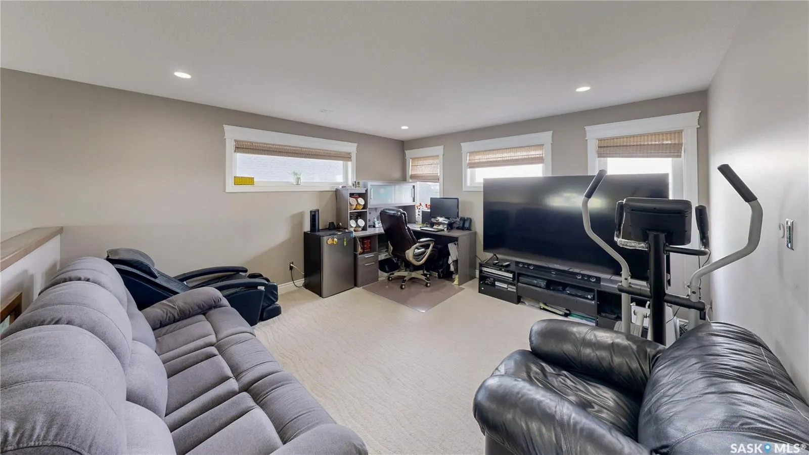 5021 Anthony WAY