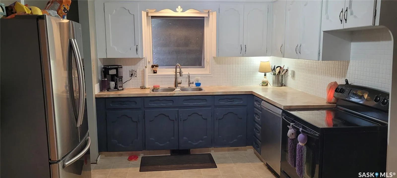 143 Weekes CRESCENT