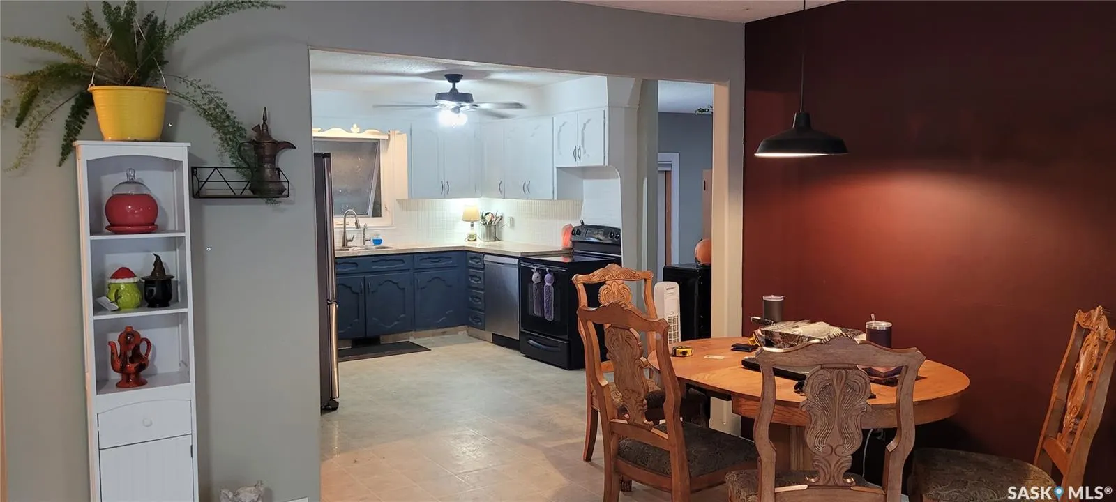 143 Weekes CRESCENT