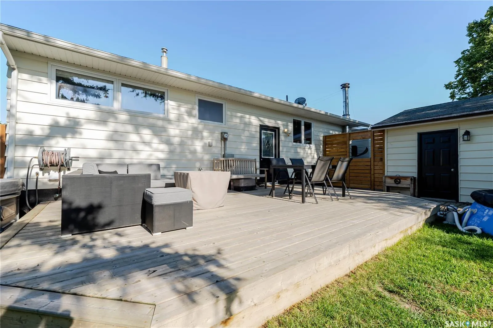 1363 Queen CRESCENT