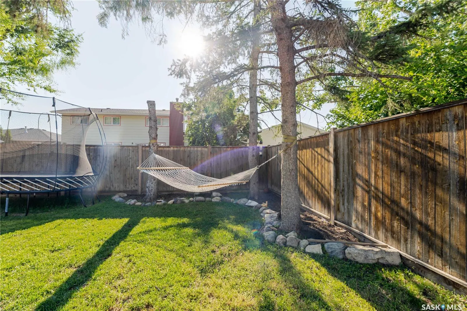 1363 Queen CRESCENT