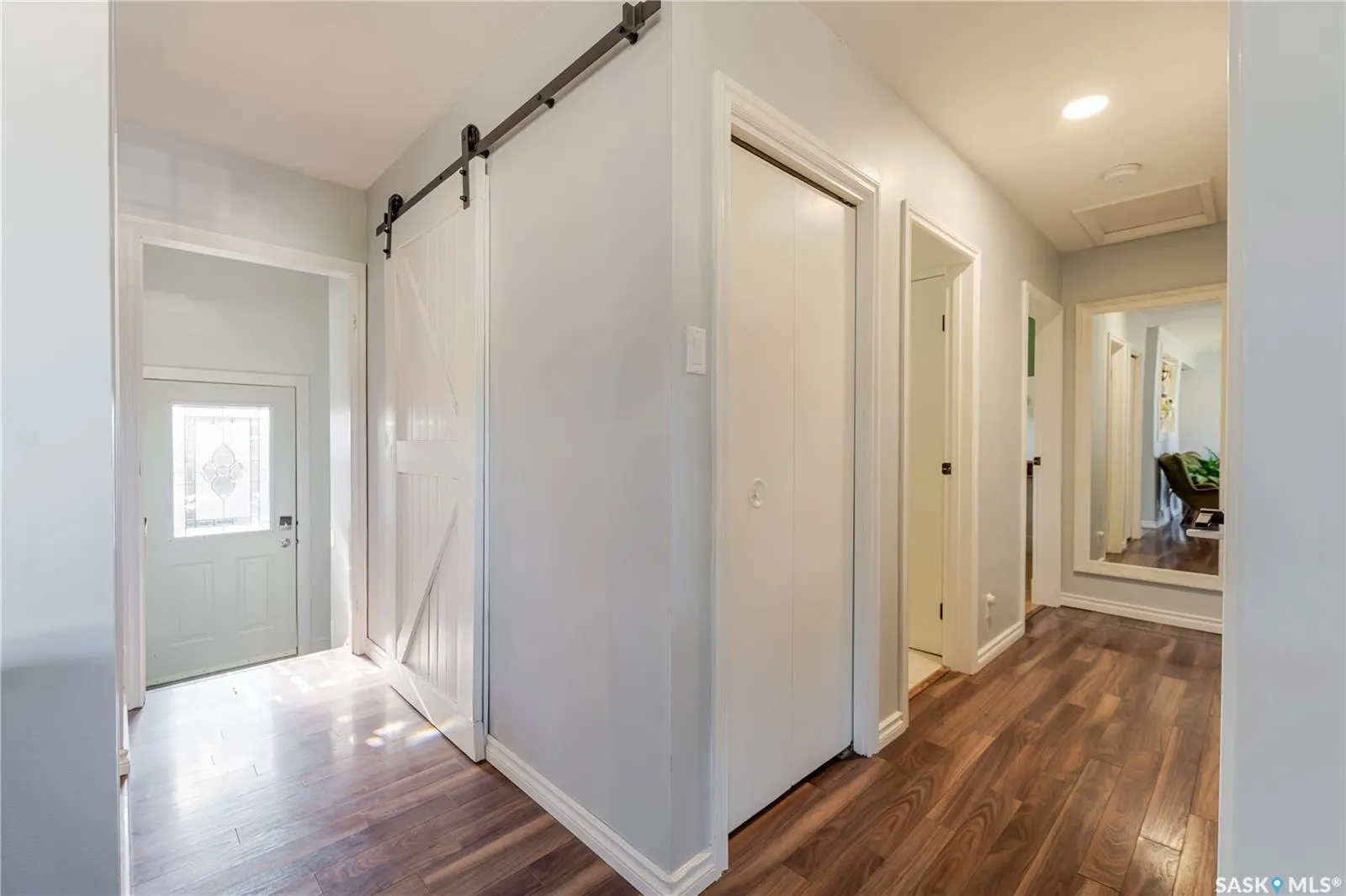 1363 Queen CRESCENT