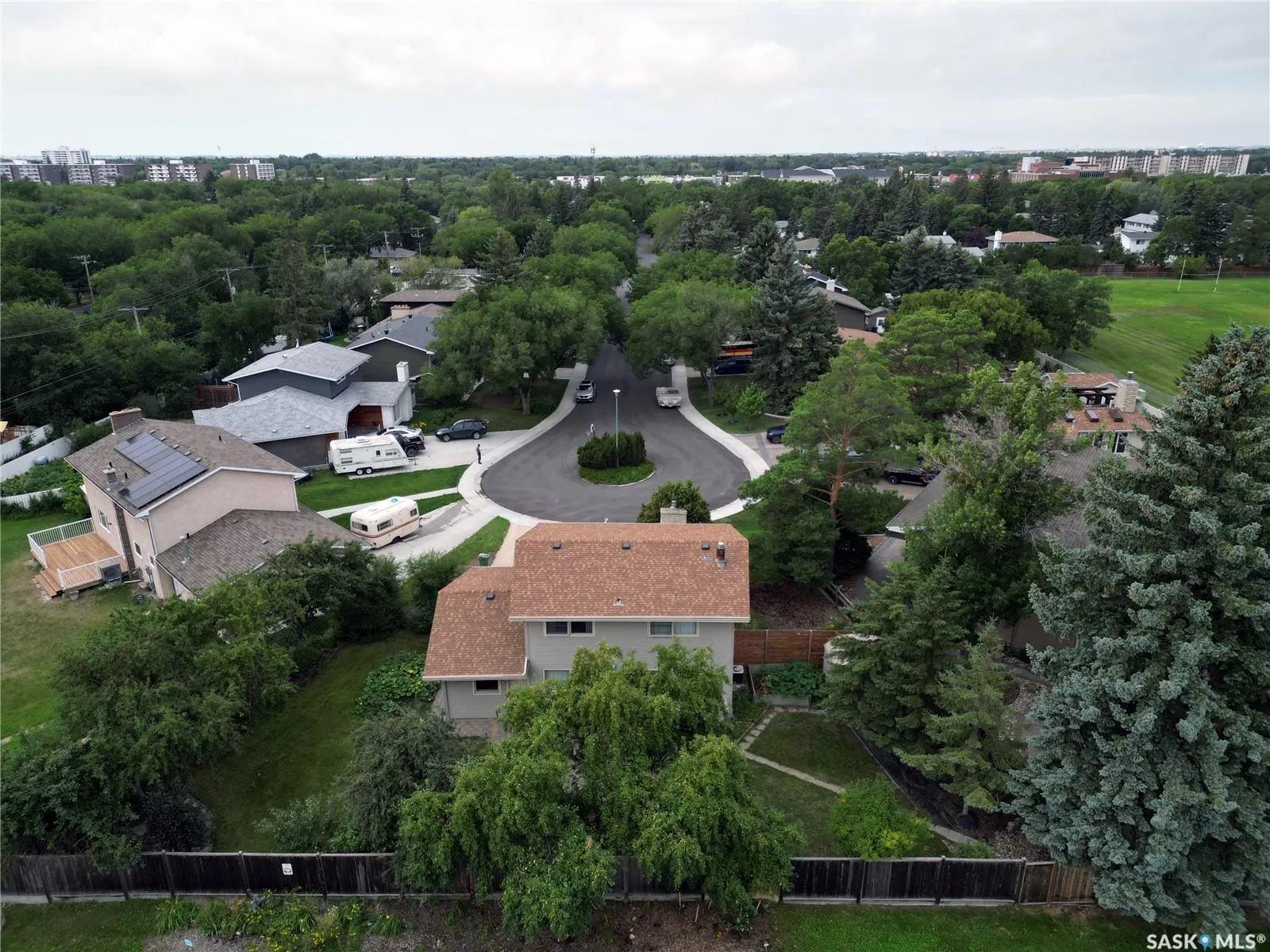 145 Mayfair CRESCENT