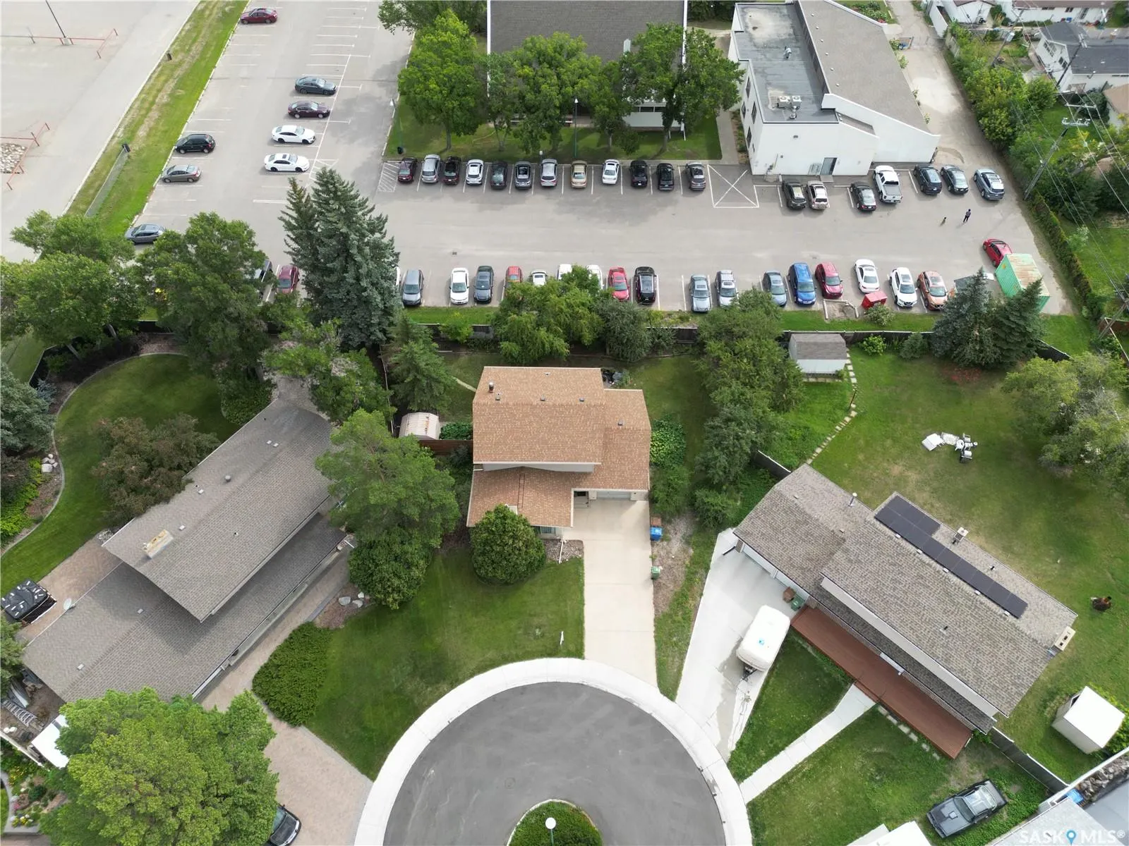145 Mayfair CRESCENT
