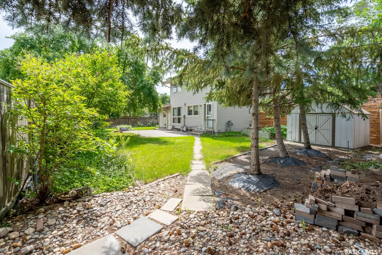 145 Mayfair CRESCENT